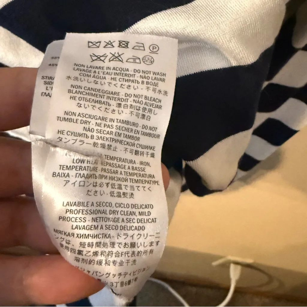 Gucci Navy Blue & White Stiped Sweater Italian Silk Cotton Preppy Coastal Size M - Image 9