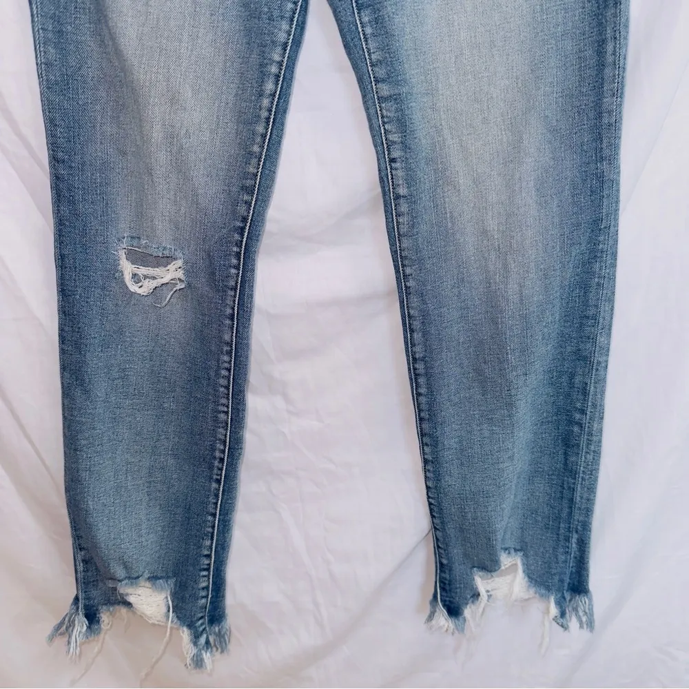 Sneak Peek Medium Wash Denim High Waisted Frayed Hem Ankle Crop Jeans size 7 - Image 4