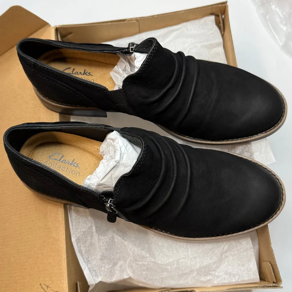 Clarks Women's Camzin Pace Ruched Zip Ankle Booties- Black-Size 11M - Image 6