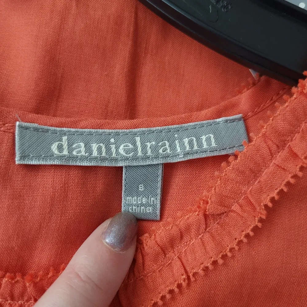 Daniel Rainn Aera Ruffle Detail Top Coral NWT - Image 8