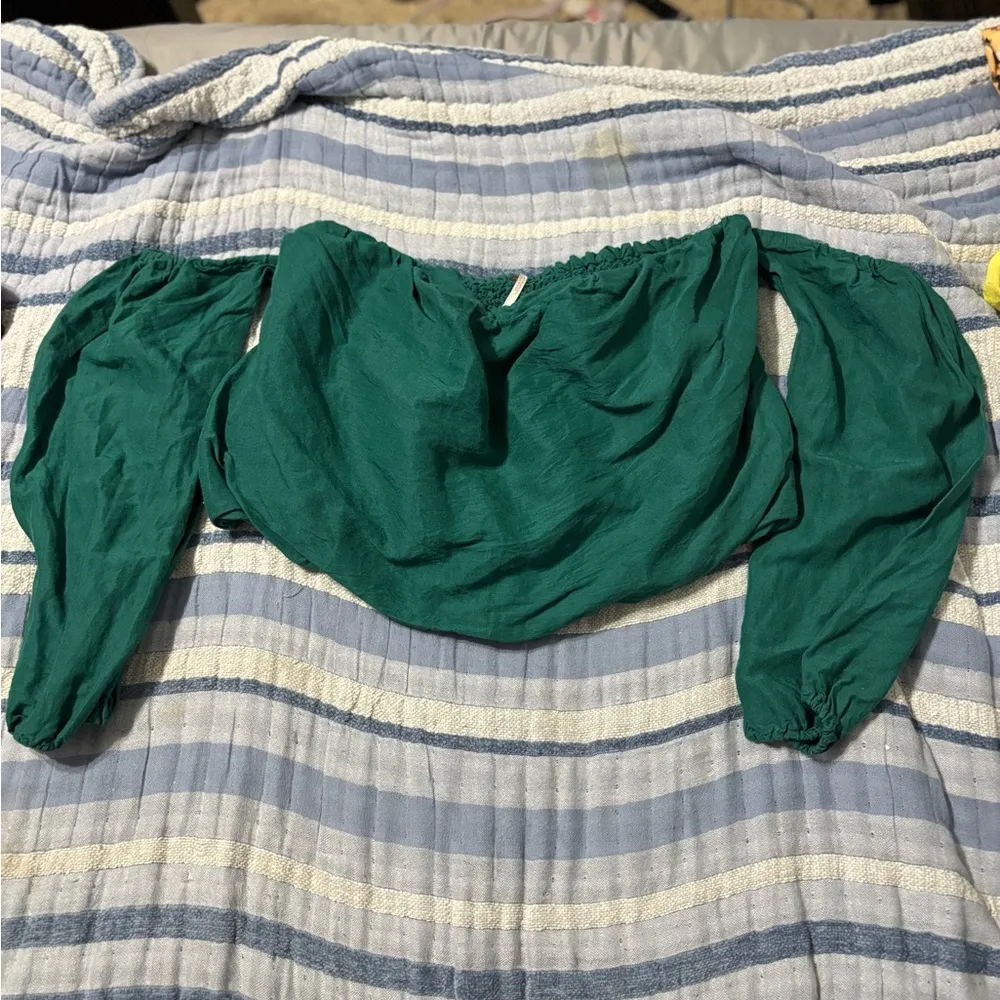 Free people boho in the limelight smocked long sleeve off shoulder green small - Image 2