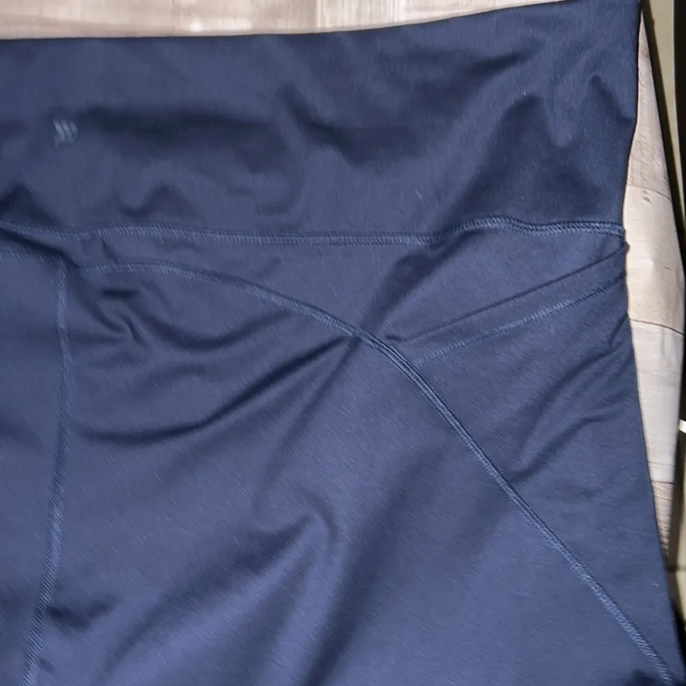 26W - NEW All In Motion Women’s High waist sculpt  Contour 4X - Image 8