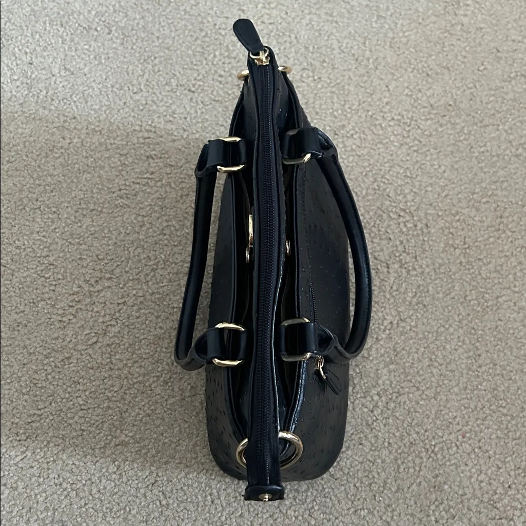 Gianni Bernini Black Faux Leather Ostrich Embossed Purse - Image 8