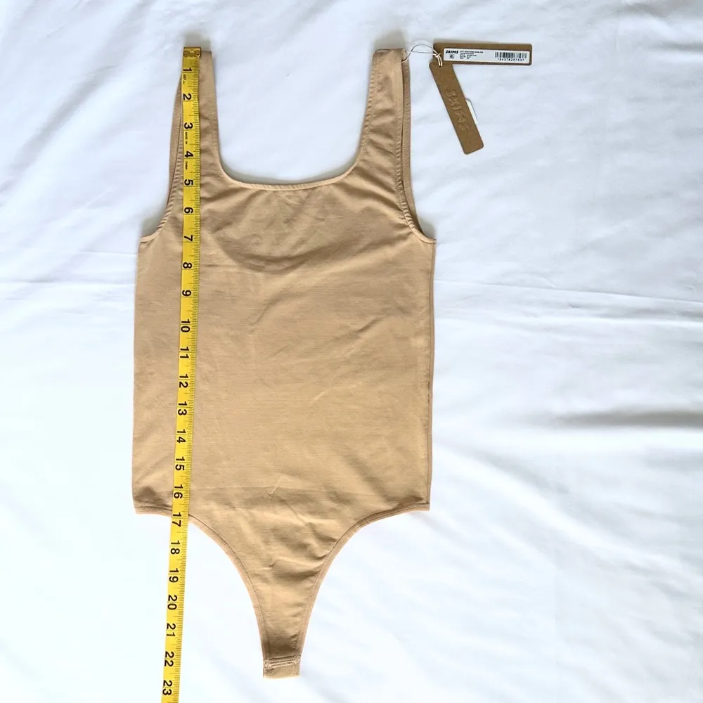 NWT SKIMS Soft Smoothing Seamless Thong Bodysuit - Clay - XS - Image 10