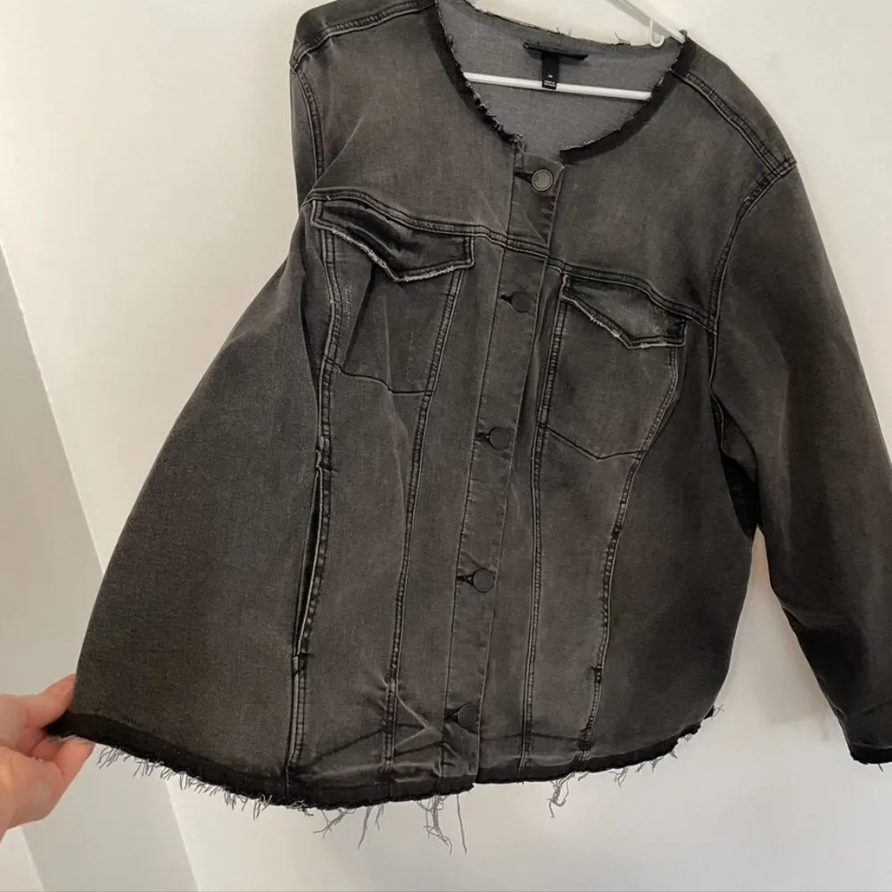 LANE BRYANT Plus Size Black Denim Deconstructed Jean Jacket Distressed Cotton 28 - Image 9