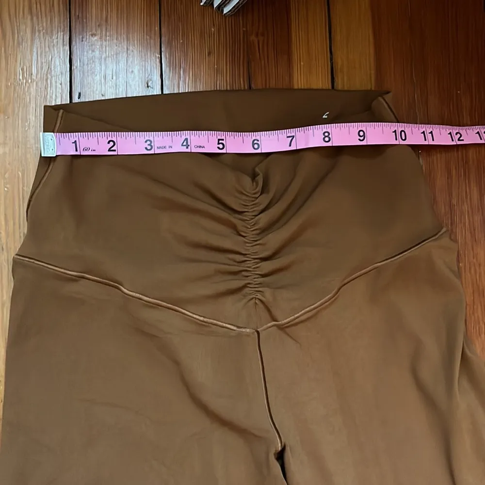 Offline by  Burnt Orange Brown HI Rise Flare Leggings Sz M Short - Image 5