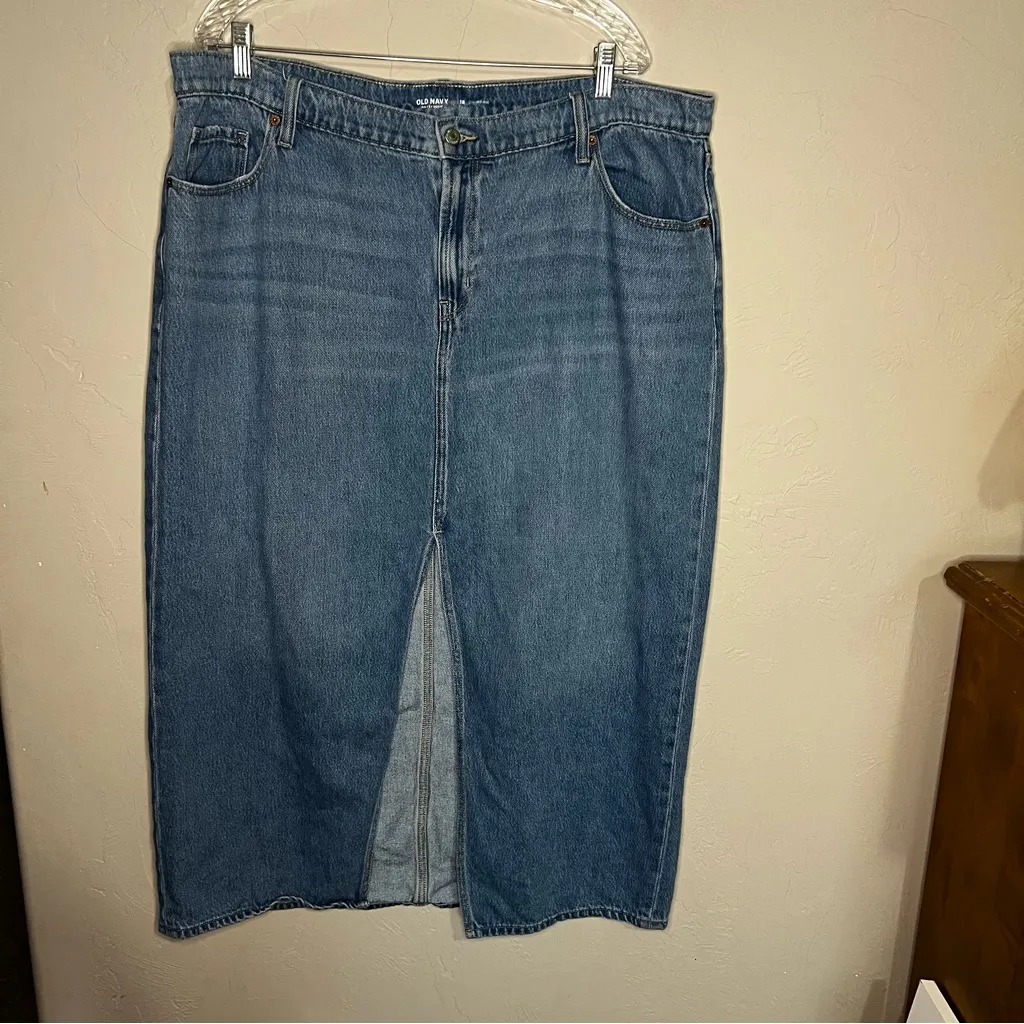 Drapey Mid Rise Mr Column Slit Maca Maxi Denim Skirt - Image 3