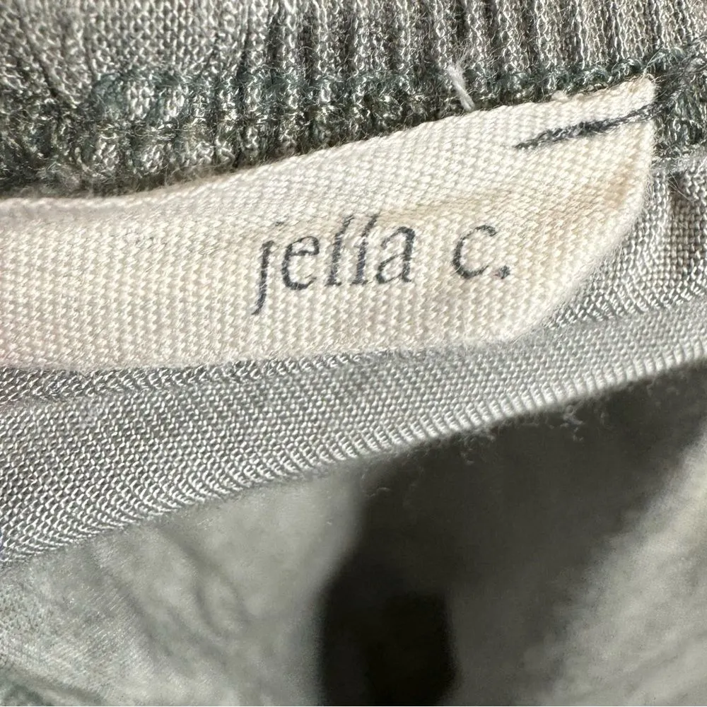 Jella Coutour olive green acid washed off shoulder top size medium - Image 4