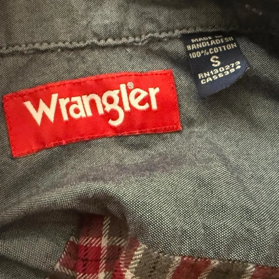 Wrangler Women's Plaid Button Up Shirt S Red Gray Lace Trim Western Flannel - Image 4