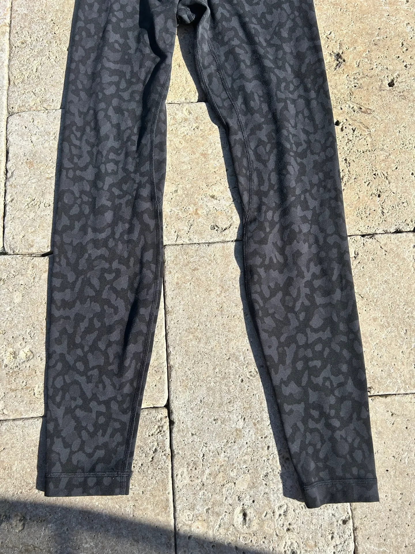 Lululemon Align Leggings Formation Camo Deep Coal Multi / Black - Image 4