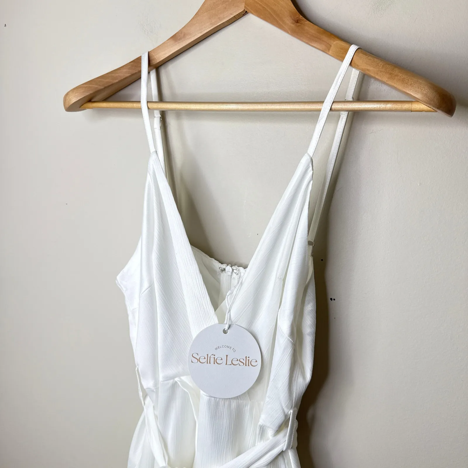 NEW NWT‎ Selfie Leslie Khandi Wrap Ruffle Dress White Tie Waist Women's XL - Image 5