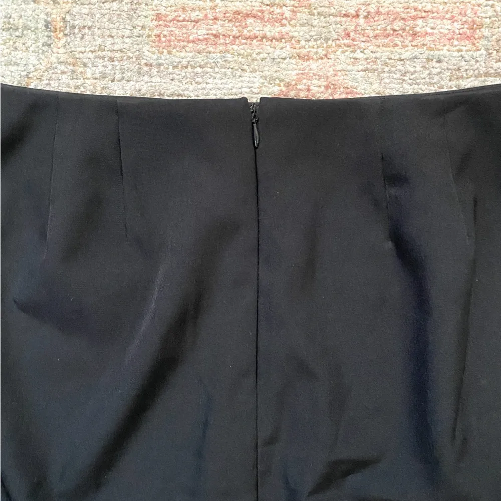 Classic Pencil Skirt with Stretch - Image 5