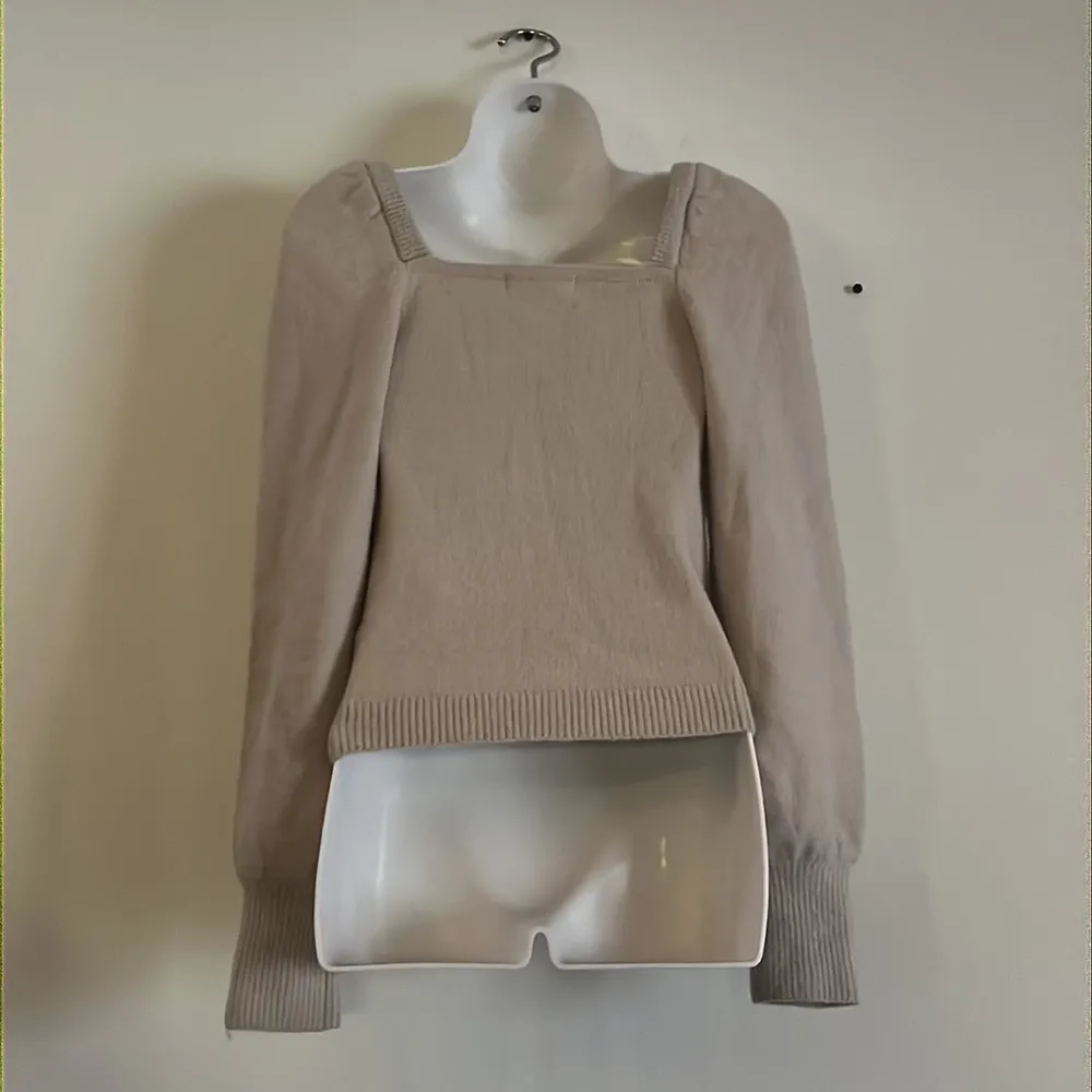 H&M off shoulder sweater - Image 5