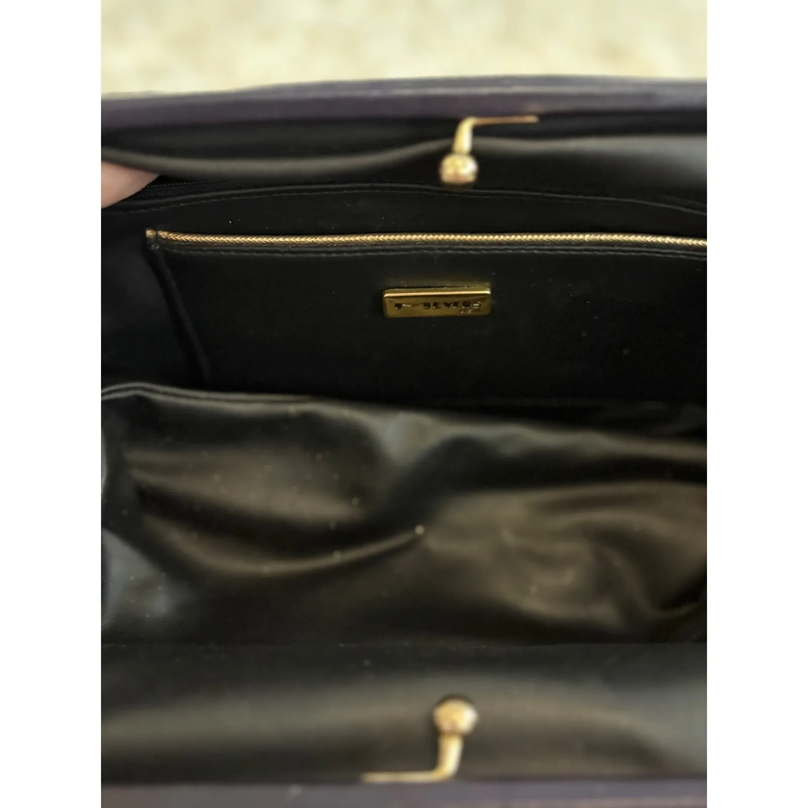 Vintage Meyers Quilted Shoulder Bag Eggplant Color Gold Accent Purse USA Made‎ Purple - Image 6