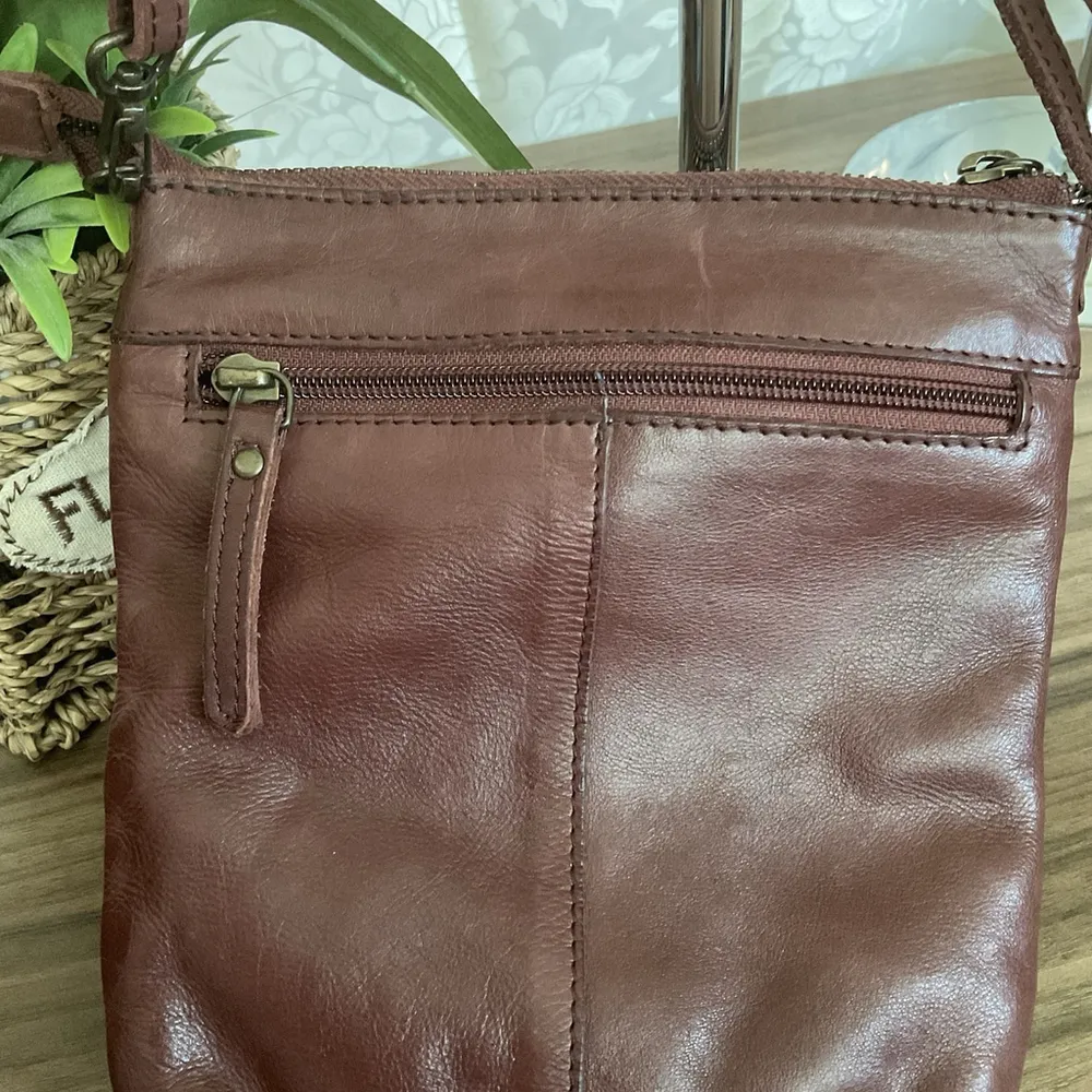 Women'S Vintage Leather Crossbody Sling Bag, Travel Purse. Handmade. 8” X 7.5” - Image 4