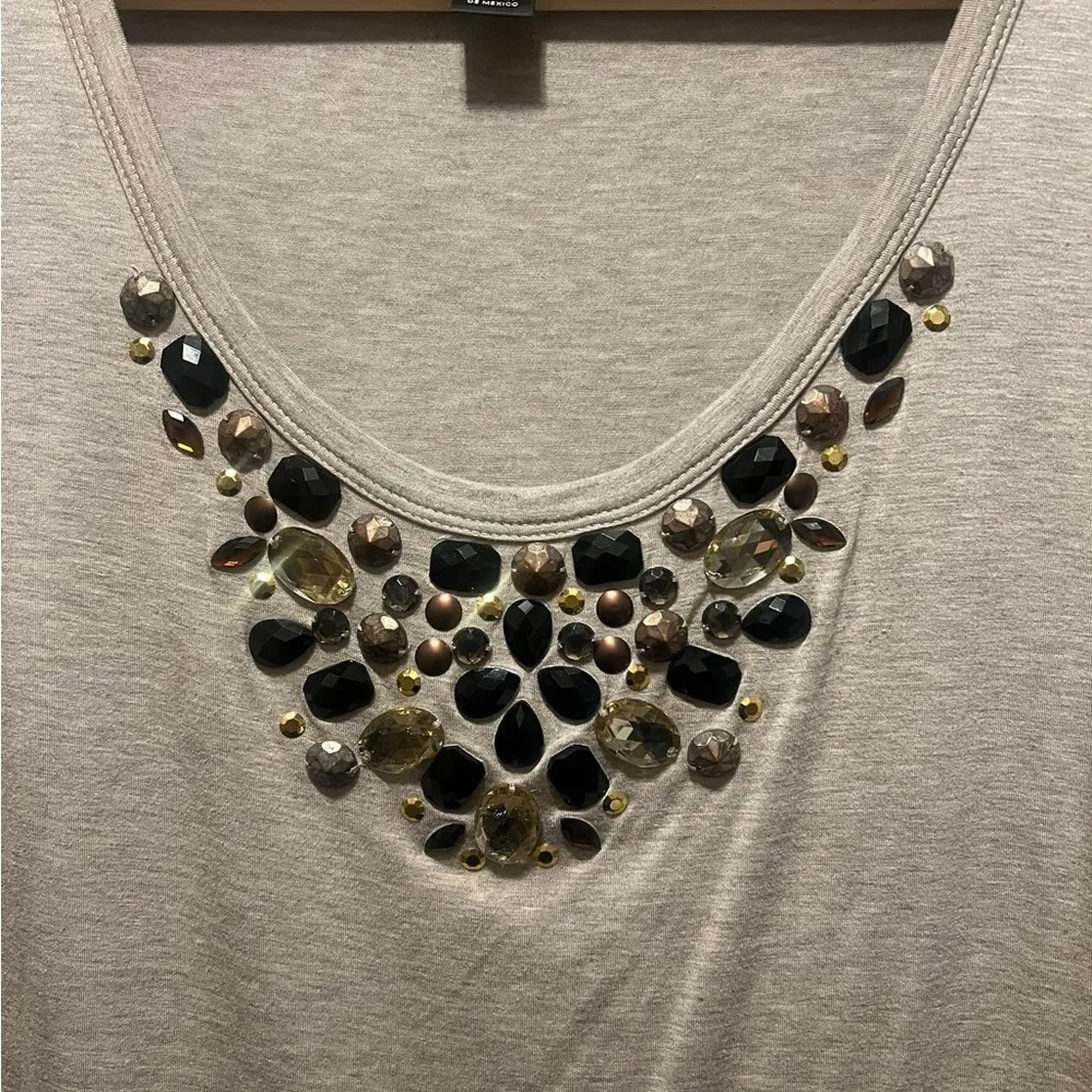 St. John Spa Oatmeal Melange Embellished Short Sleeve Shirt Size Small - Image 2