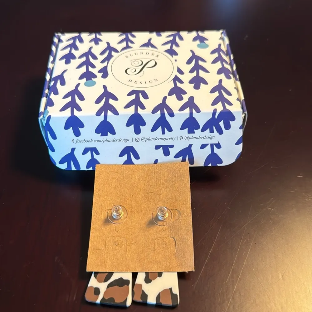 Plunder animal print earrings Brown - Image 2