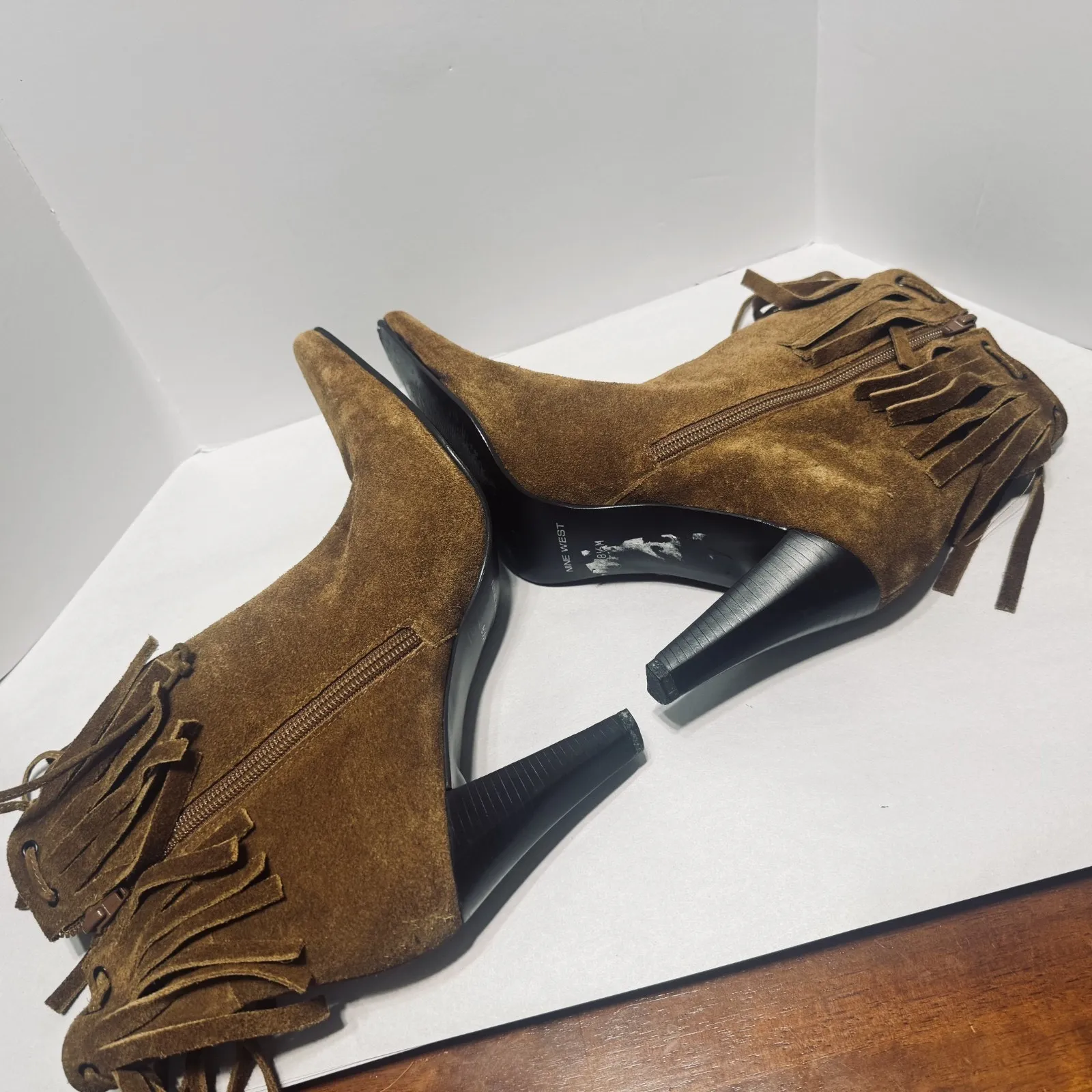 Nine West Boots Brown Suede High Heeled Booties Fringe womens 8.5 Leather - Image 5