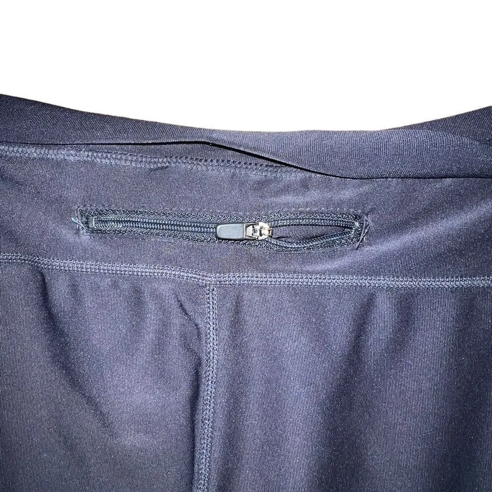 Colosseum charcoal grey Ohio State yoga pants with ruched legs size small - Image 4