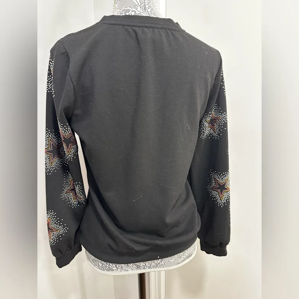Women’s Remi Jones Black Crew Neck Pullover Top. Sparkle Star Sleeves. Small. - Image 4