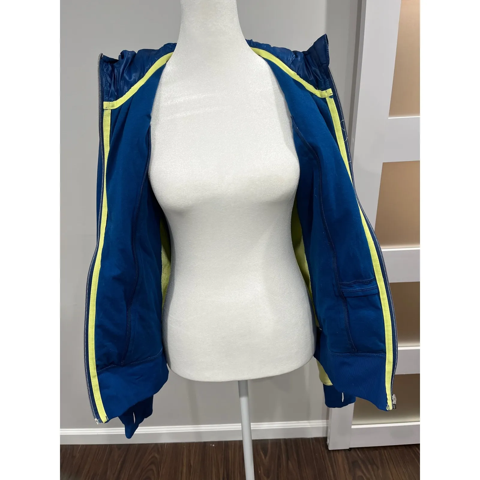 Lululemon Athletica Womens Uba Hoodie Jacket Beaming Blue Clarity Yellow Size 6 - Image 10