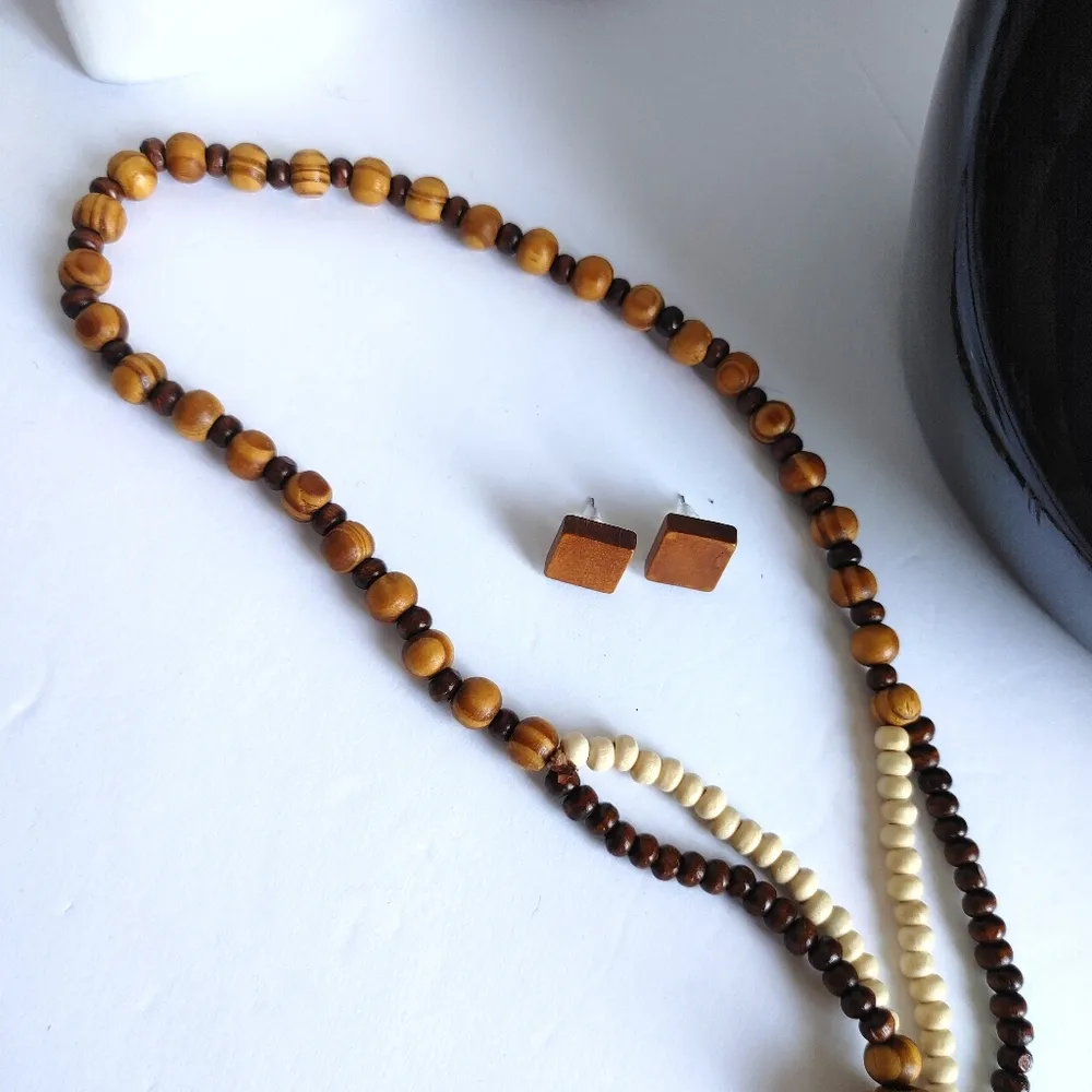 Boho Funky Wood Necklace with Lips Pendant Earrings Set New Brown - Image 5