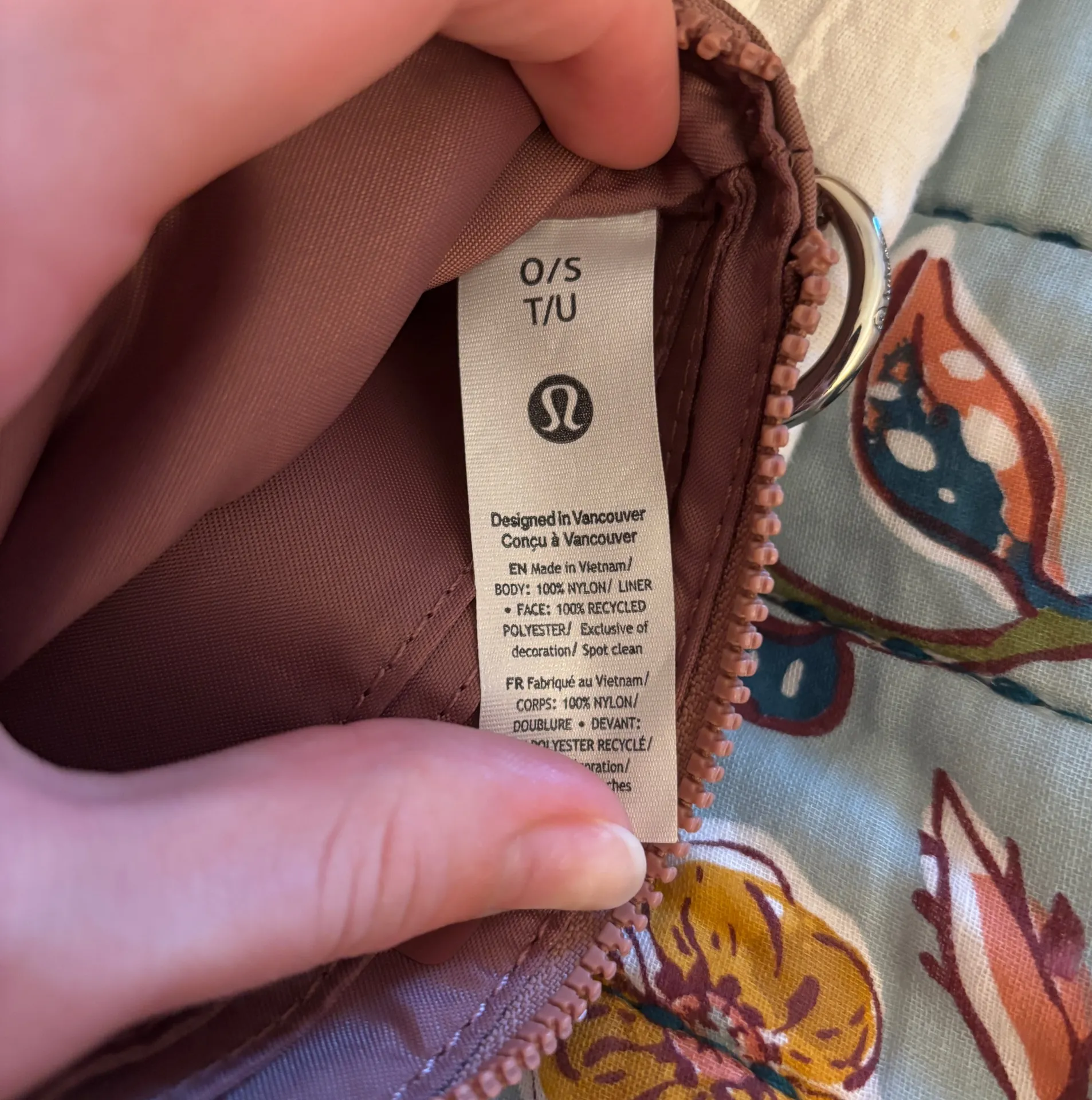 Lululemon Clipable Card Pouch and Wrist Band - Image 3