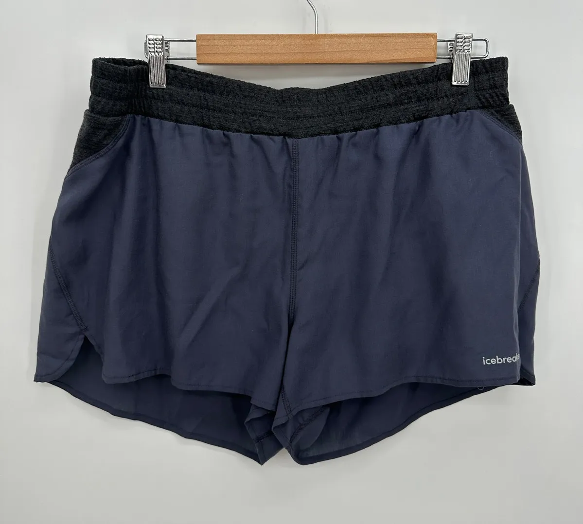 Icebreaker 125 ZoneKnit Shorts Womens Size L Gray Black Running Gym Wool Blend Size L - Image 1