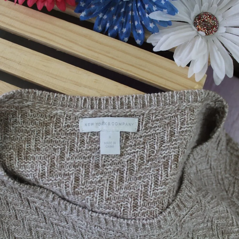 🔥REDUCED🔥New York & Co Pullover Sweater Top - Image 5