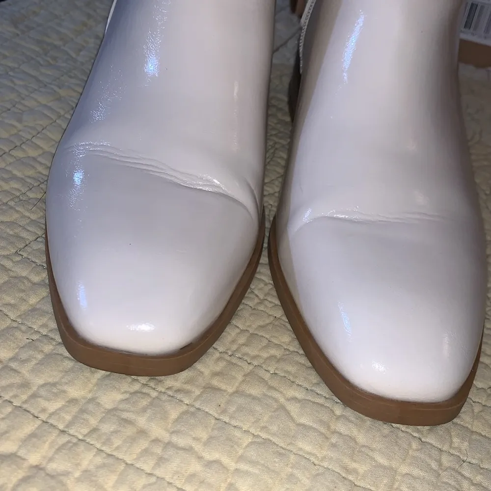 Elley Ivory Ankle Booties Size 7 - Image 4