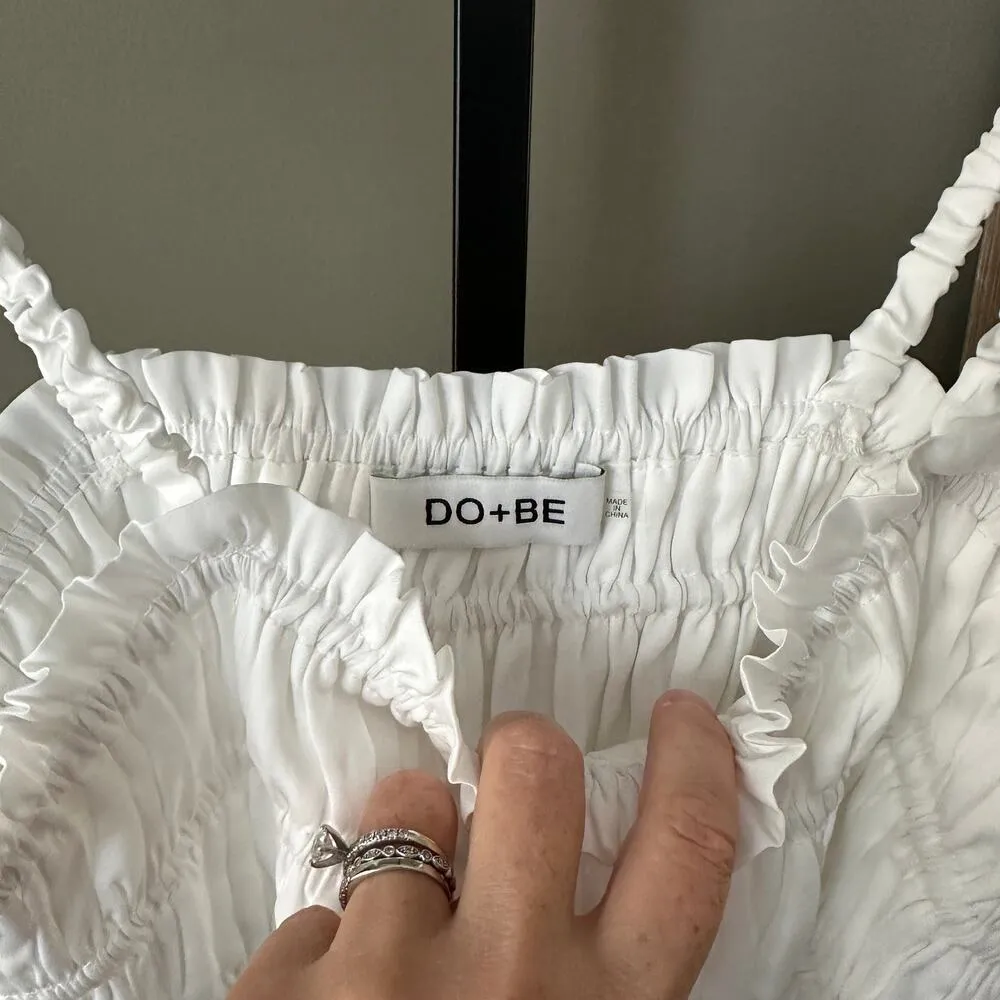 Do & Be White Ruched Cropped Tank Medium - Image 2
