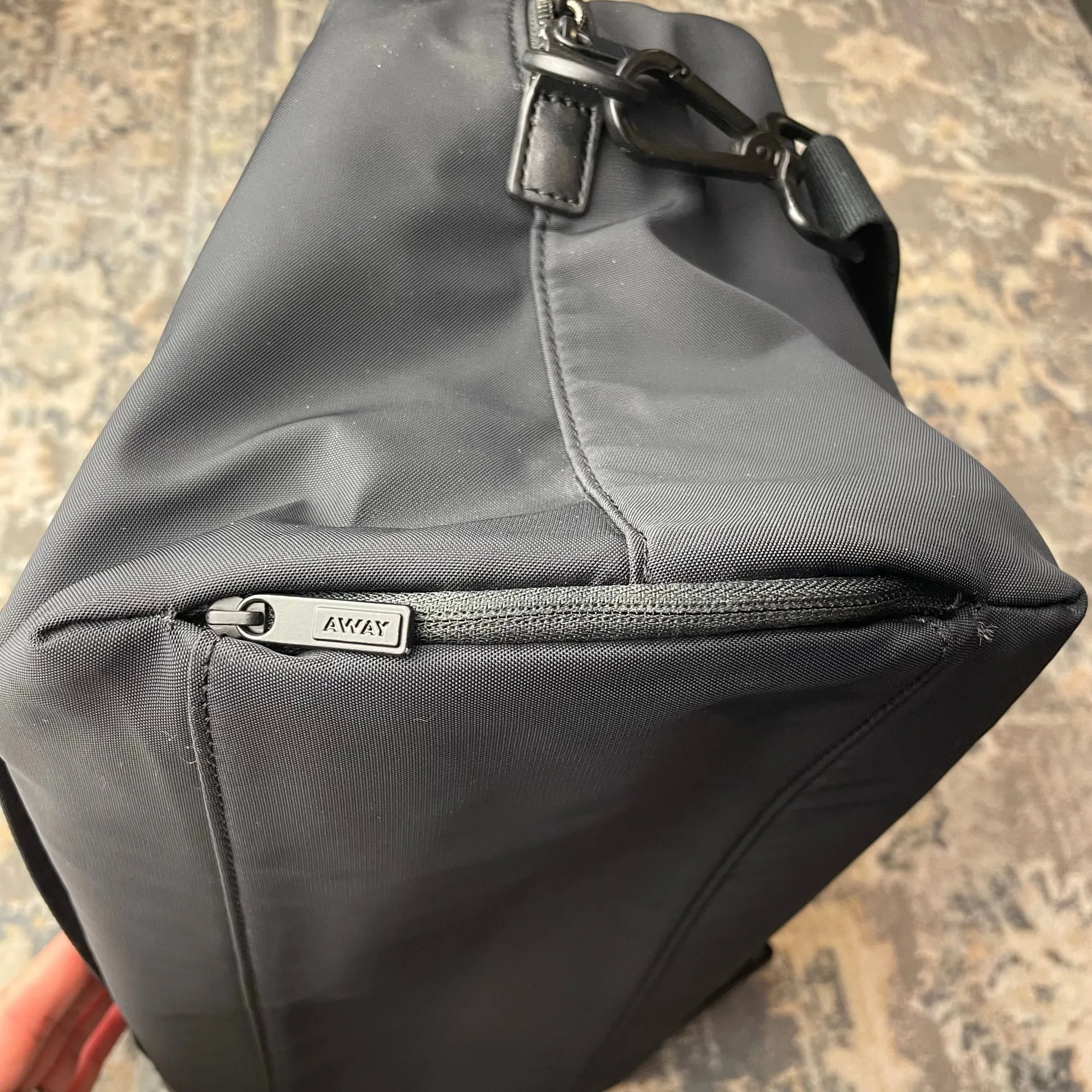 Away The Everywhere Bag in Jet Black - Image 4