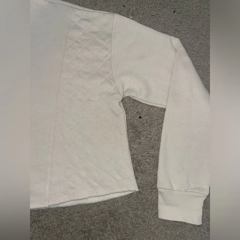 Wild Fable Quilted Pattern Crop Hoodie Sweat Shirt - Image 8