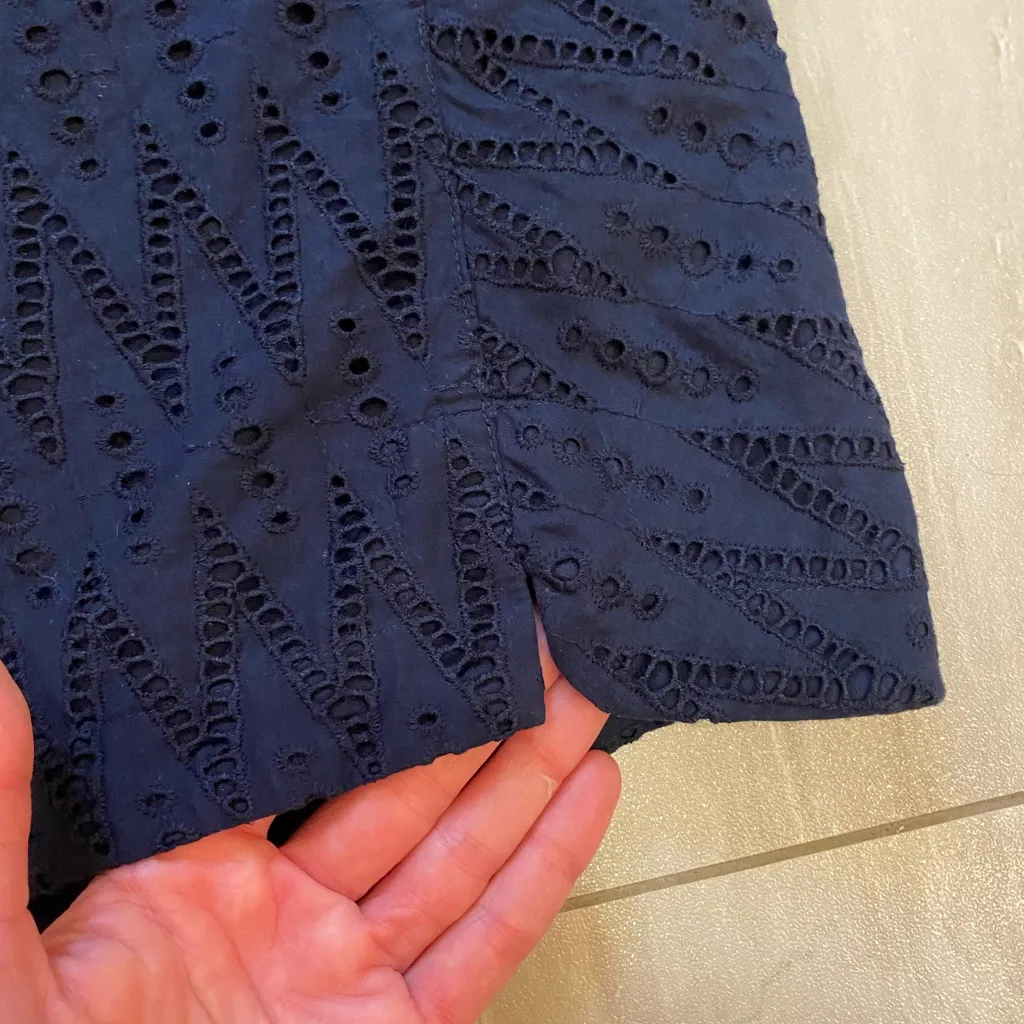 J. Crew Navy Blue Eyelet Monochrome Sleeveless Preppy Top, size 2 Tall - Image 10