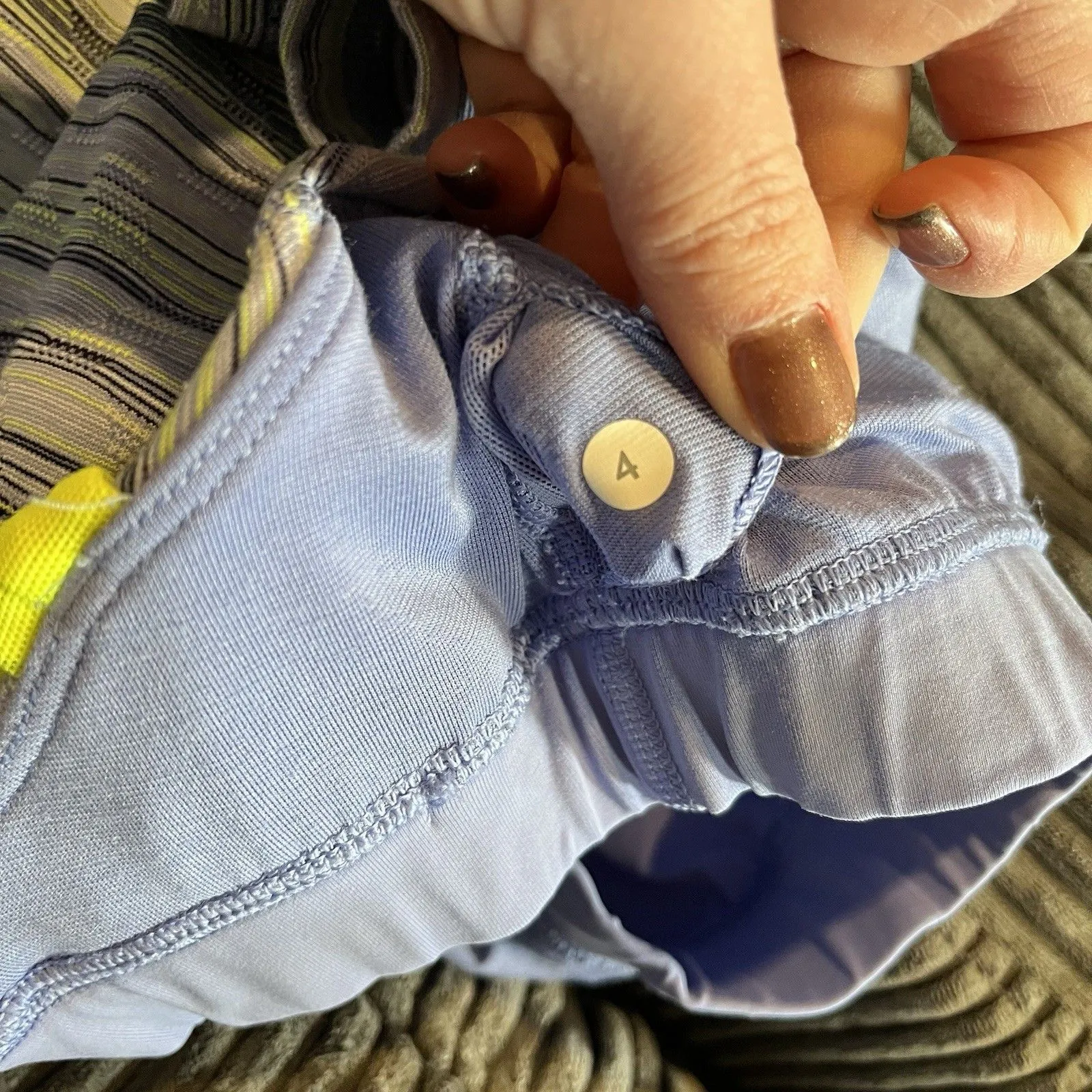 VINTAGE Lululemon Women's Cross Back Built - Image 11