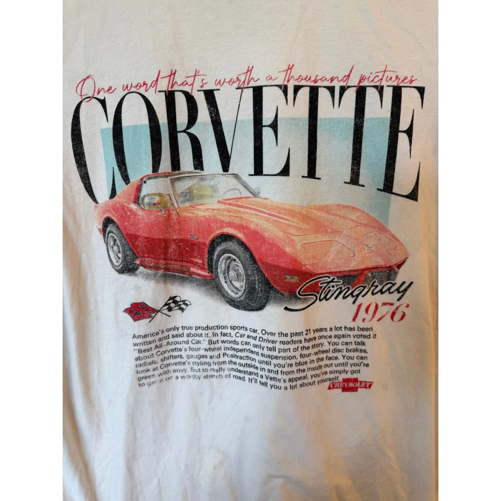 Vintage Gm Official Graphic 1976 Corvette Stingray Tee Shirt Cream Women Medium - Image 5