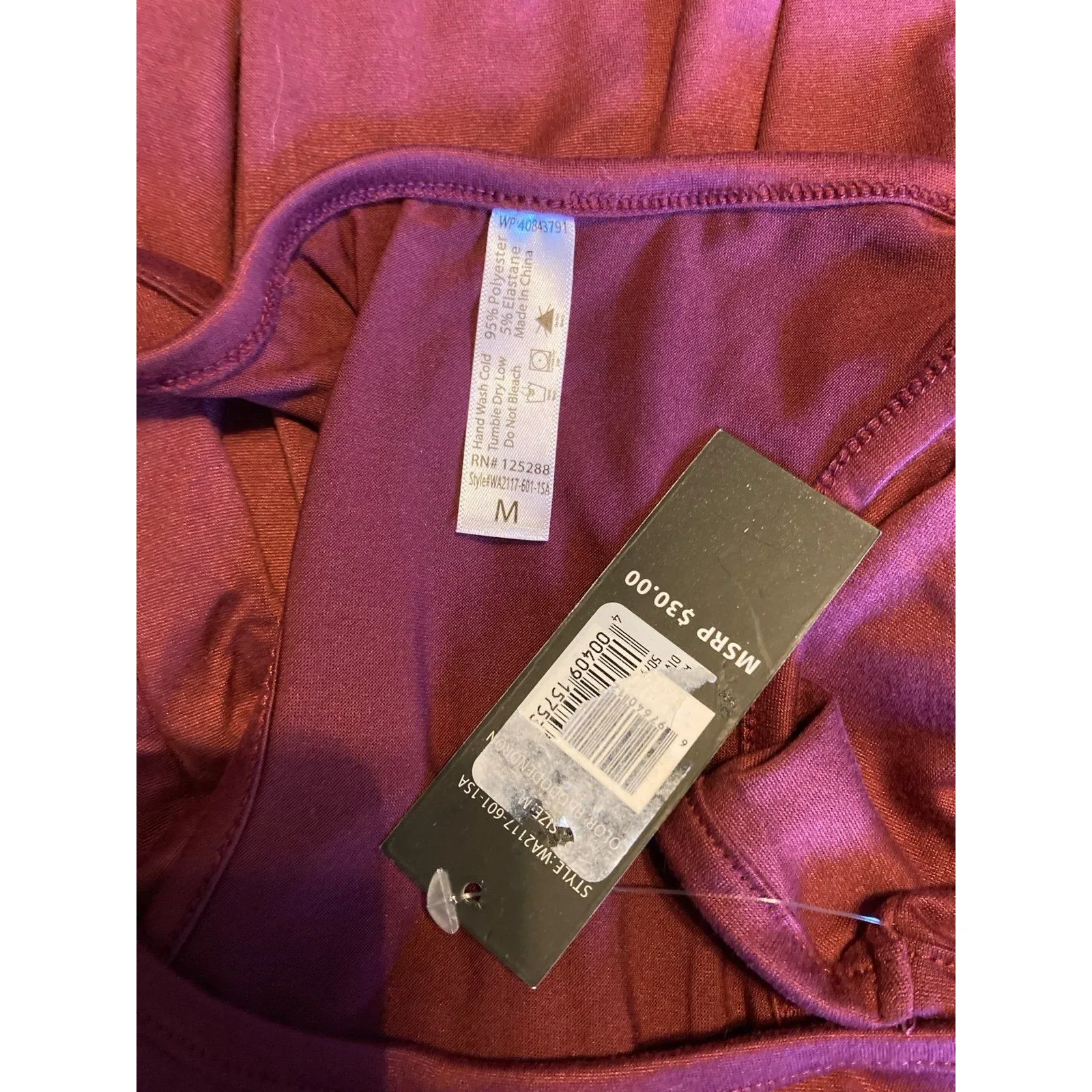 Lux Dreams leopard, print lips, burgundy Tank Top nwt Red Size M - Image 2