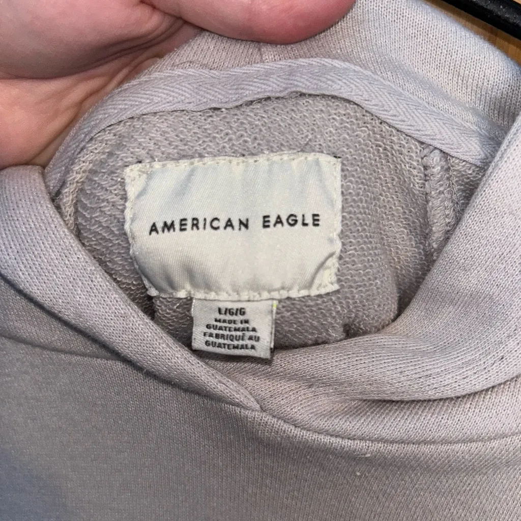 American Eagle Outfitters Gray Crew Neck Sweater size large - Image 3