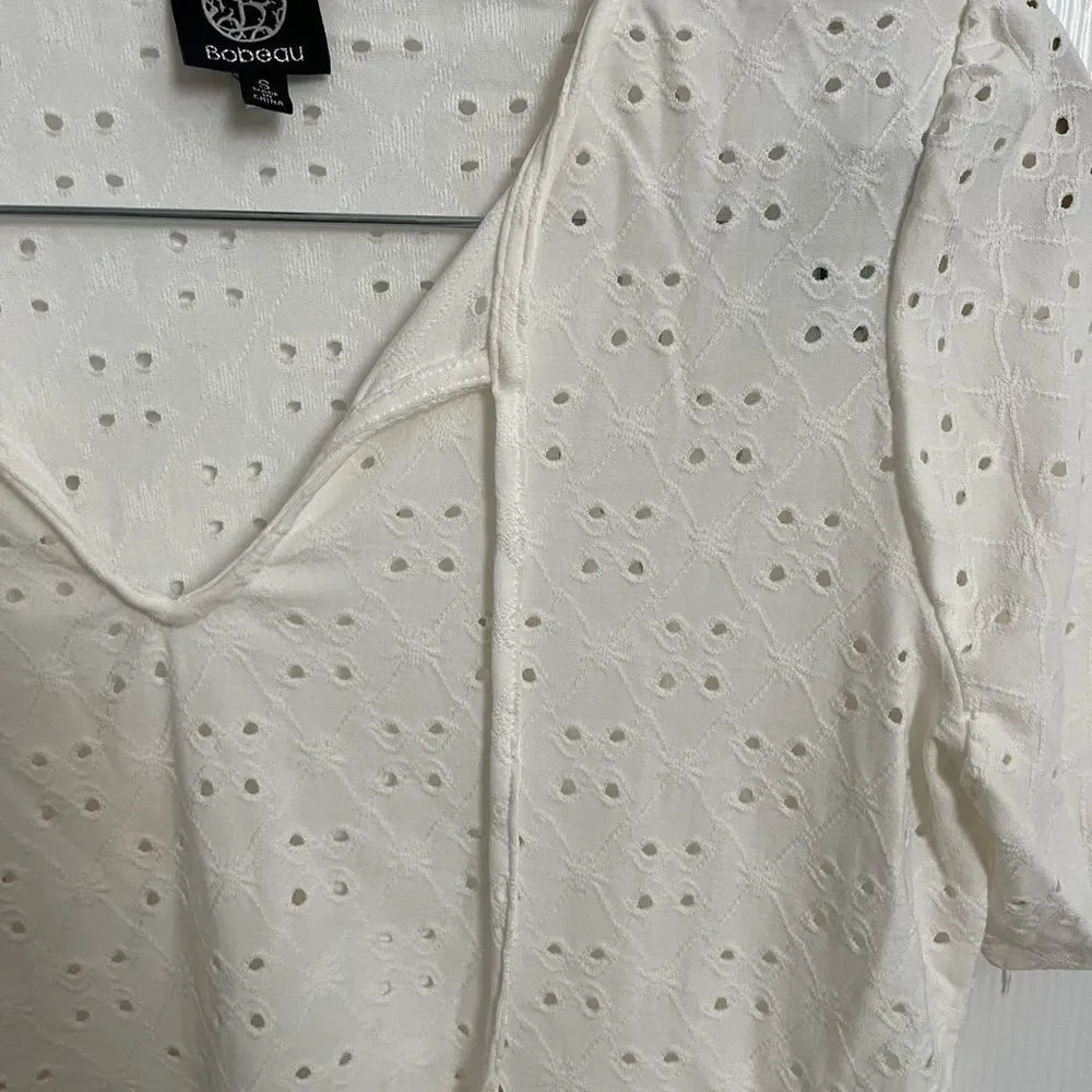 Cream Peplum Top from Bobeau. Size Small - Image 2