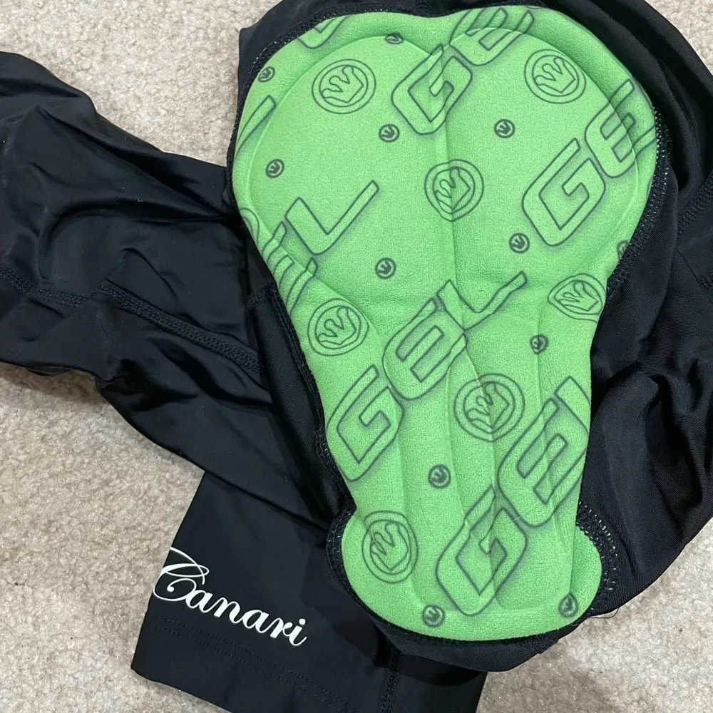 Canari Biker crops BLACK size small NWT - Image 3