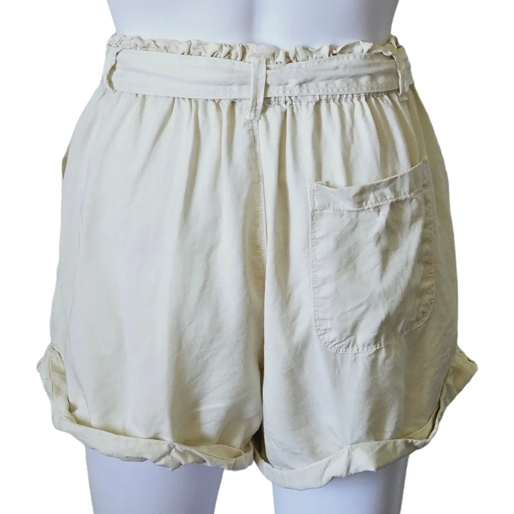 Aerie Empire Cream High Waist Belted Paperbag Camp Shorts Size Medium - Image 5