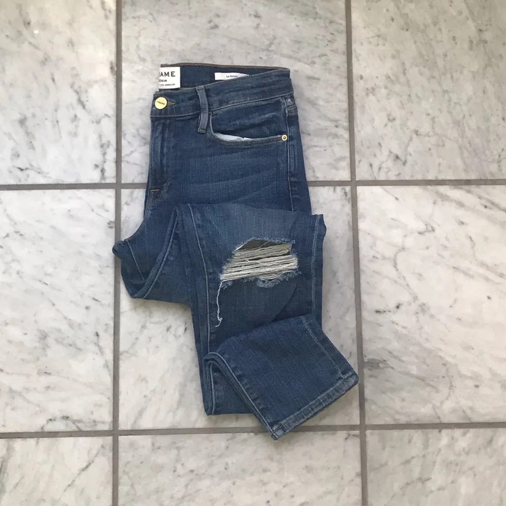 Frame Denim Le Garçon Cooper Distressed High Rise Skinny Jean - Image 3