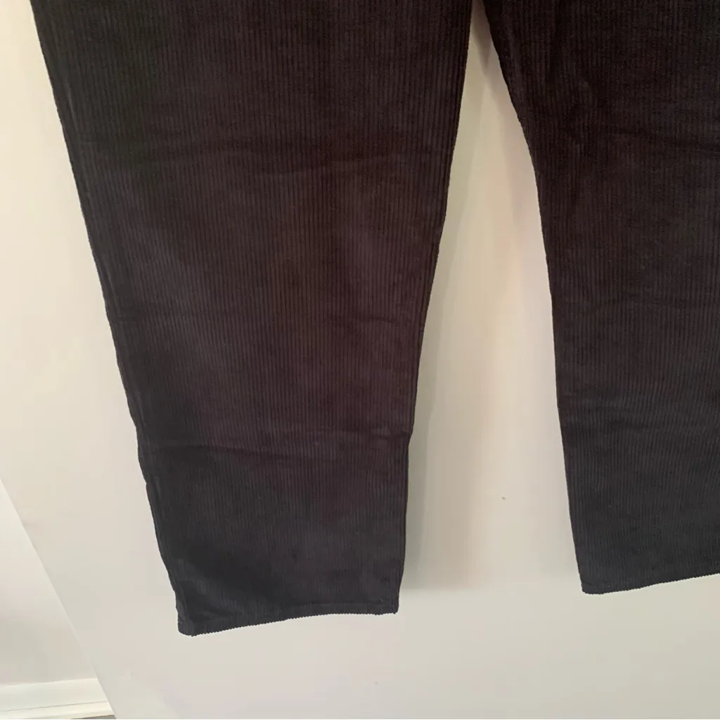 Levi’s Low Pro Mid Rise Straight Leg Corduroy Pants Black Womens 33x30 - Image 2