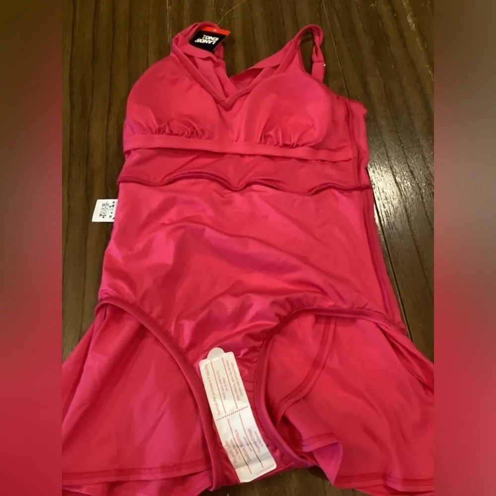 Lands End pink Swim Dress one piece swimsuit size xs nwt - Image 8