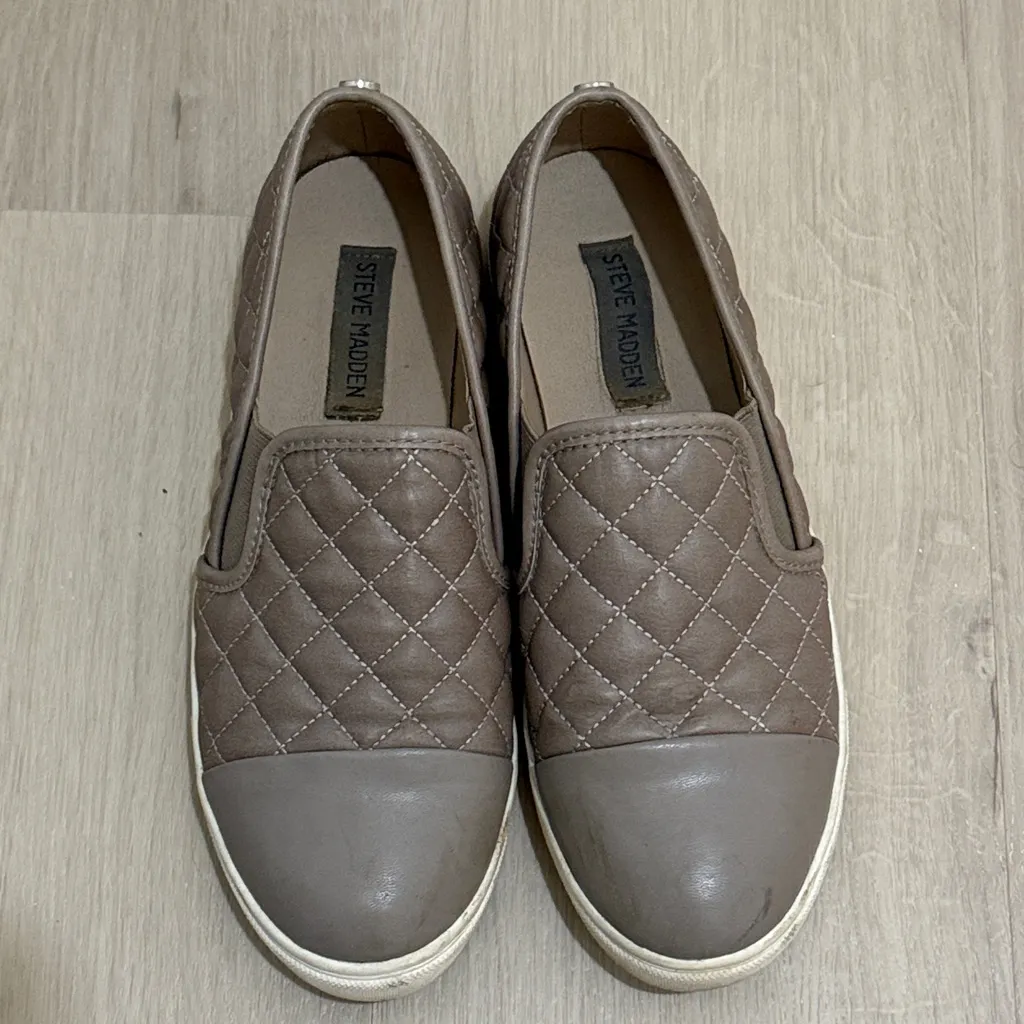Steve Madden Quilted Brown Slip-On Sneakers - Image 2