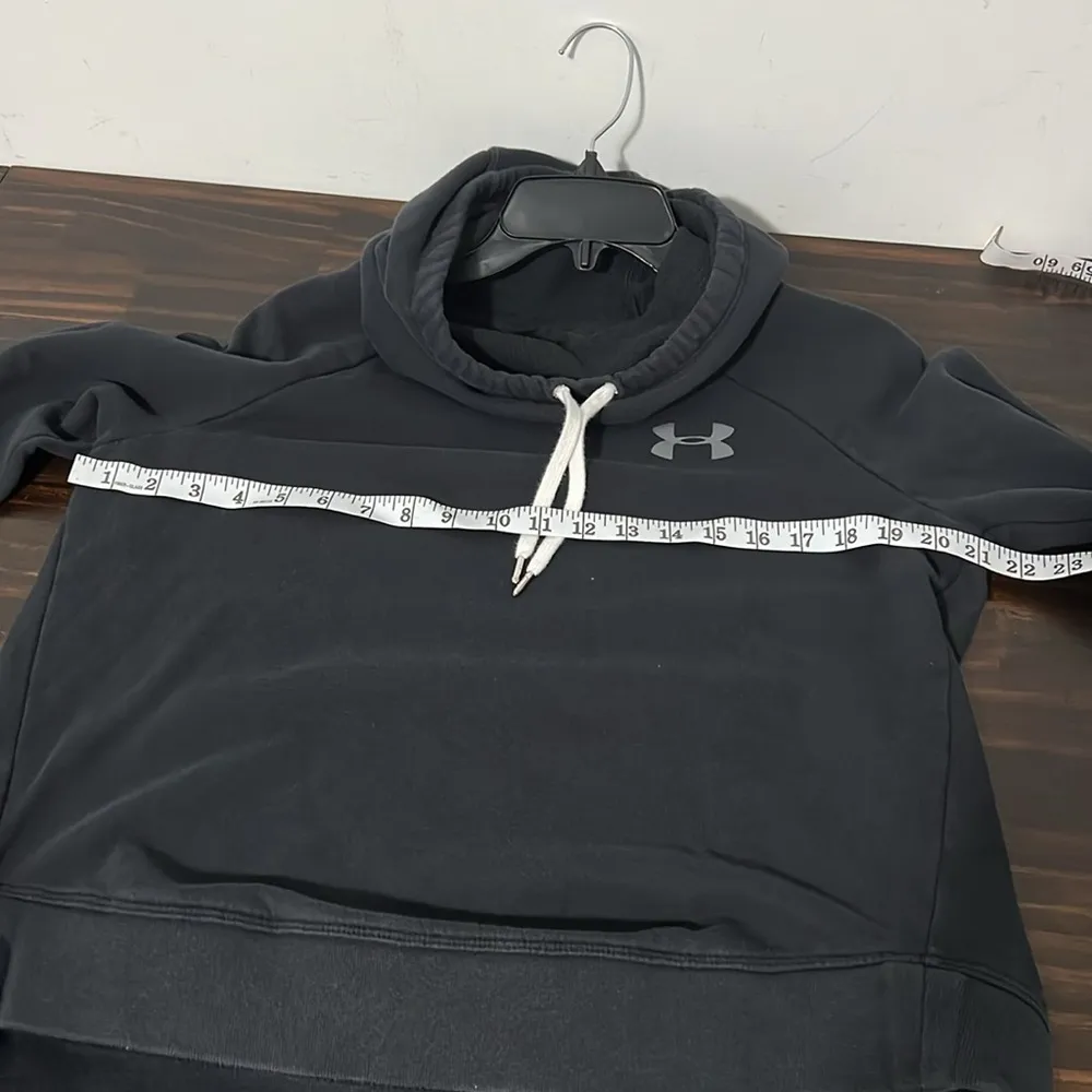Under Armour  Black Hoodie Size Medium EUC - Image 6