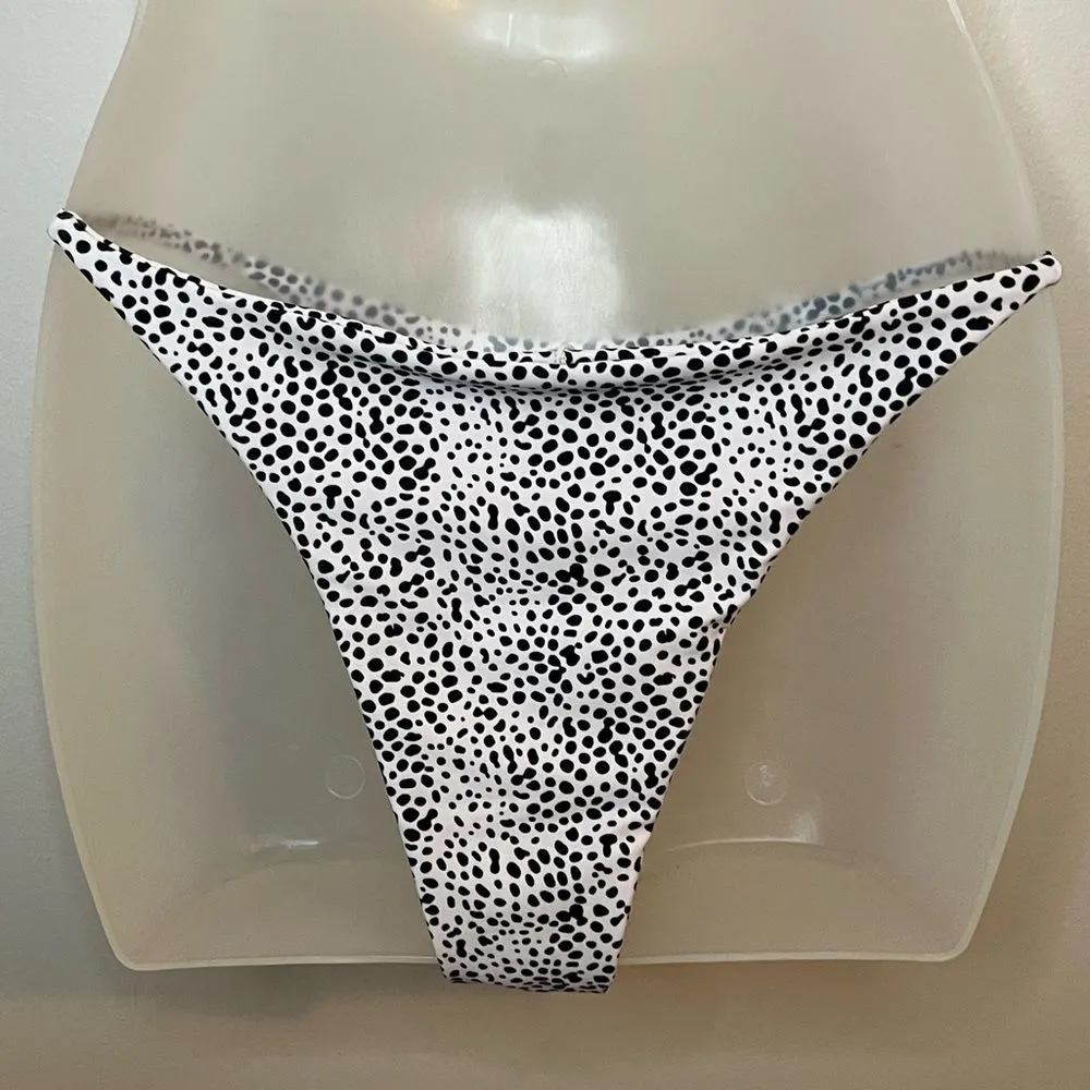 Black White Dalmatian Print Two Piece Bikini Size Medium - Image 8