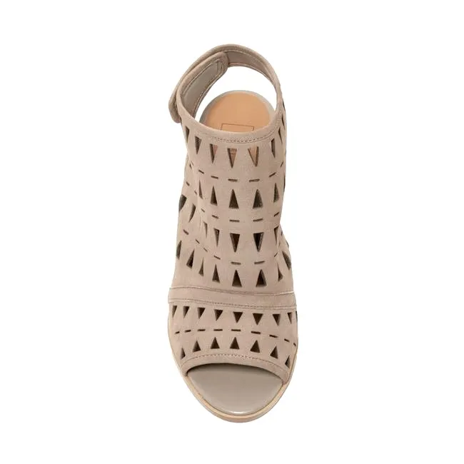 14th & Union Trinton Laser-Cut Taupe Sandal                    Size 7.5M - Image 4