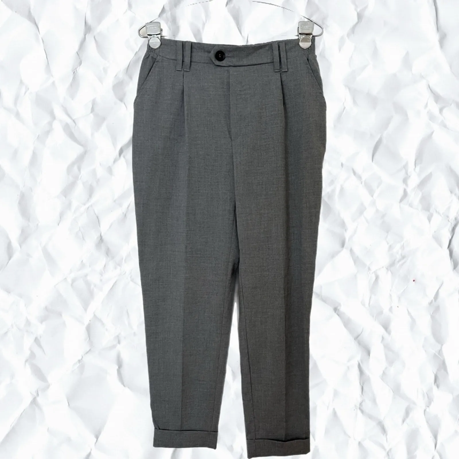 Bershka gray tailored pants with darts - size large - Image 4