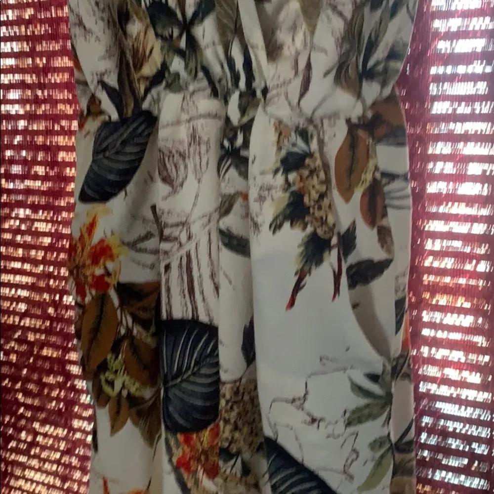 NWOT floral jumpsuit Size L - Image 3